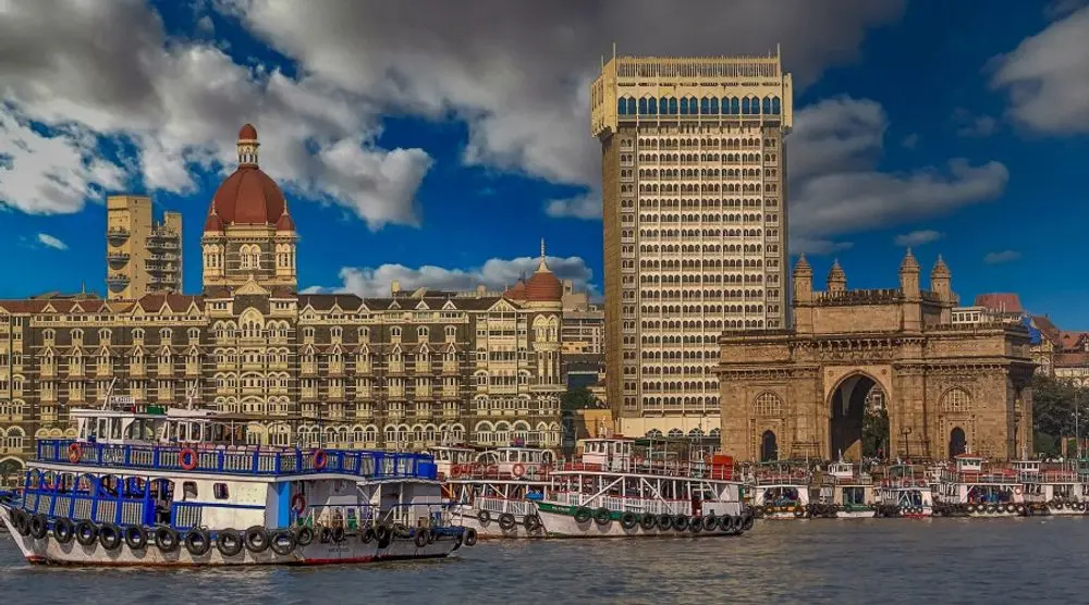 Taj Mahal Palace hotel and Gateway of India, Mumbai