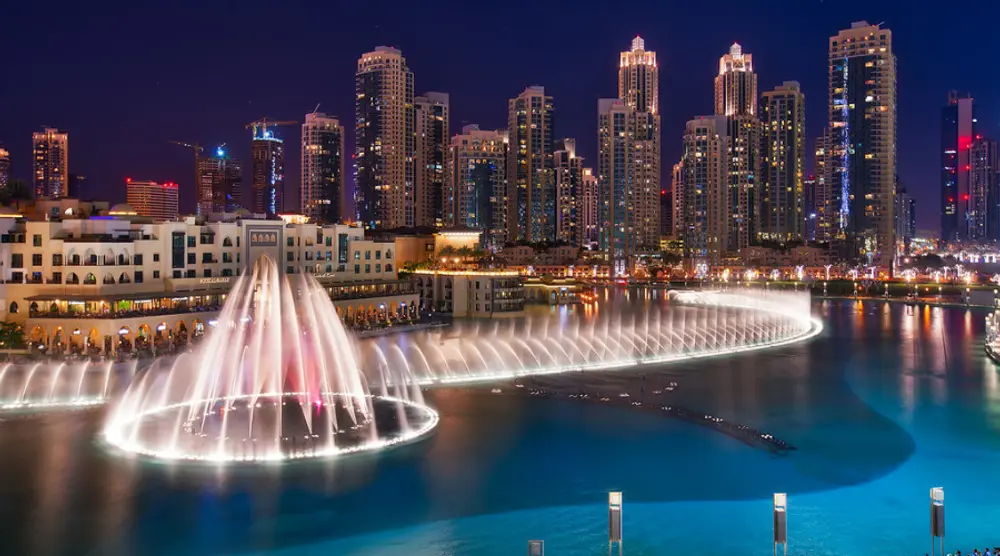 Dubai Fountain show at night