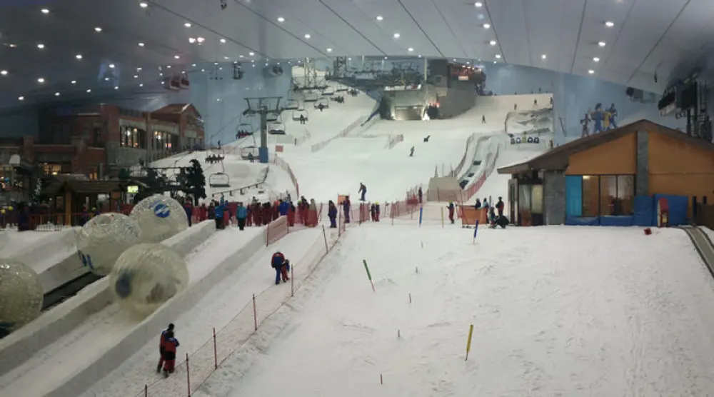 Indoor ski slope at Ski Dubai